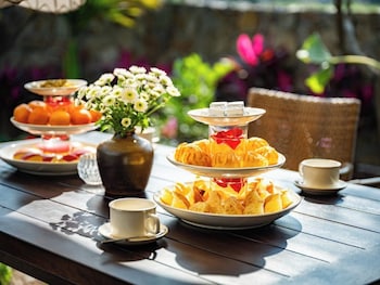 la lua resort ninh binh