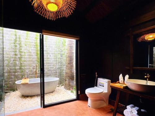 la lua resort ninh binh
