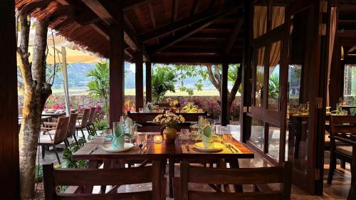 la lua resort ninh binh