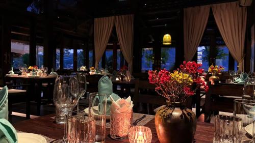 la lua resort ninh binh
