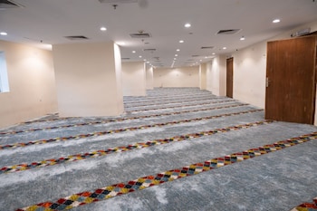 Baradis Land Hotel,,2 star