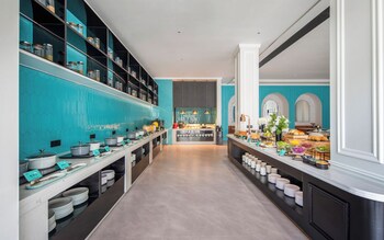 xana hotel guilin wuyue square branch