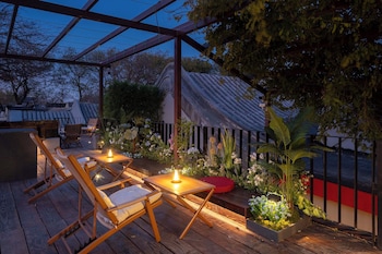 hutong moli hotel