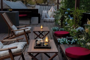 hutong moli hotel