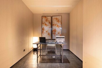 hutong moli hotel