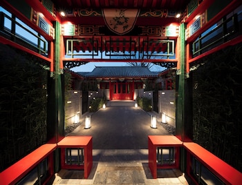 hutong moli hotel