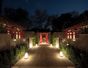 hutong moli hotel