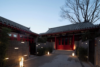 hutong moli hotel