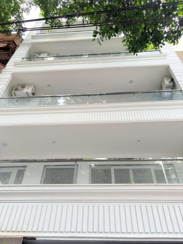 the nuvon residency cr park