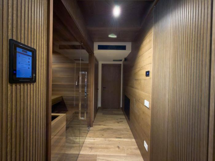luxury mountain suites