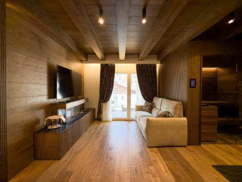 Luxury Mountain Suites,,3 star