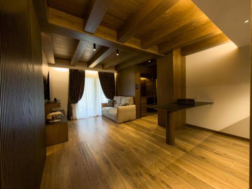 luxury mountain suites