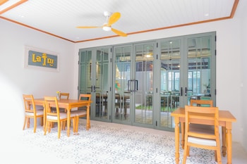 Tuan Hotel Bangkok Near Wat Arun,,3 star
