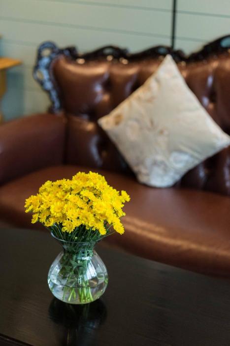 tuan hotel bangkok near wat arun