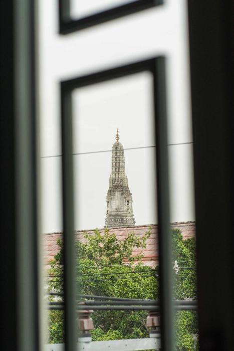 tuan hotel bangkok near wat arun