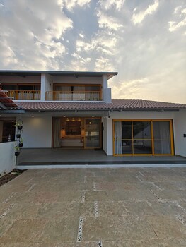 touchwood bliss resort igatpuri