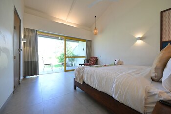 touchwood bliss resort igatpuri