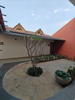 touchwood bliss resort igatpuri
