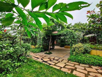 touchwood bliss resort igatpuri