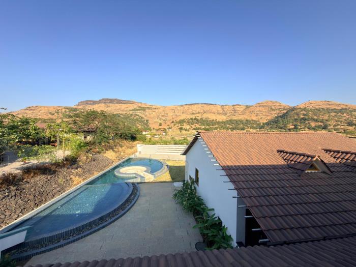 touchwood bliss resort igatpuri