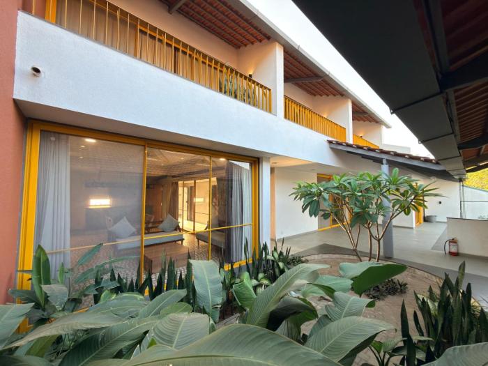 touchwood bliss resort igatpuri