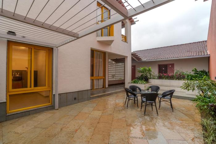 touchwood bliss resort igatpuri
