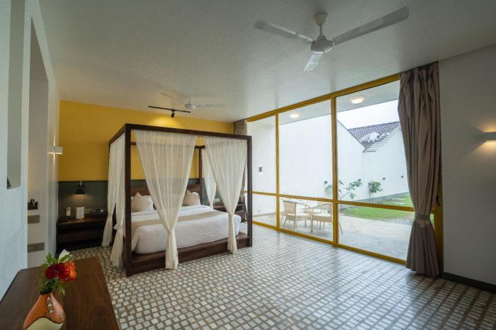 touchwood bliss resort igatpuri