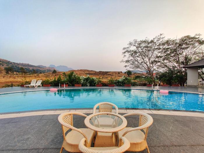 touchwood bliss resort igatpuri