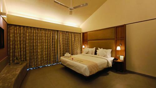 touchwood bliss resort igatpuri