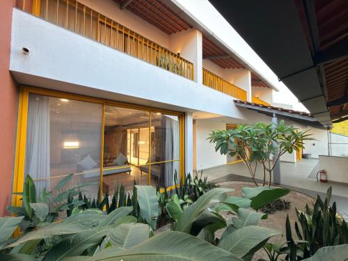 touchwood bliss resort igatpuri