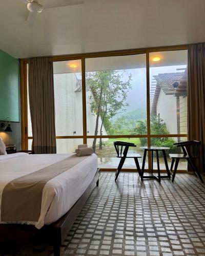 touchwood bliss resort igatpuri