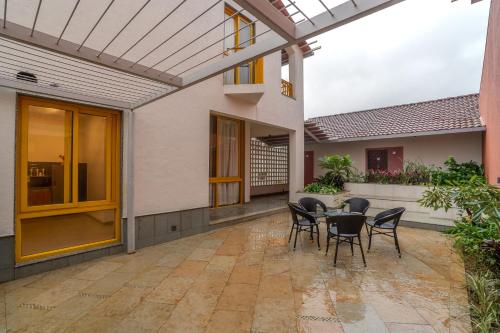 touchwood bliss resort igatpuri