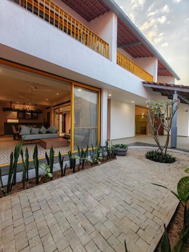touchwood bliss resort igatpuri