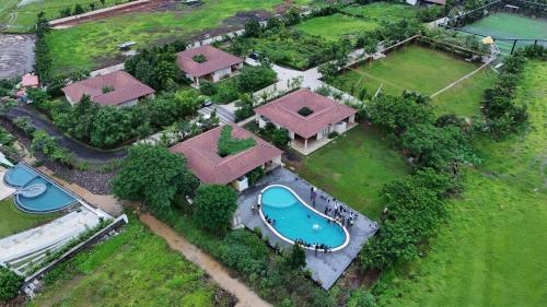 touchwood bliss resort igatpuri