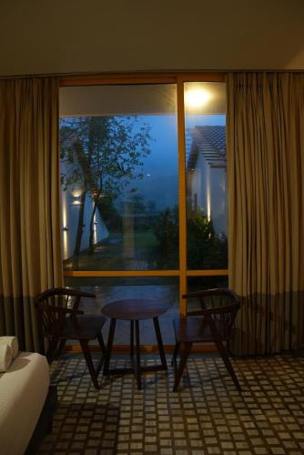 touchwood bliss resort igatpuri