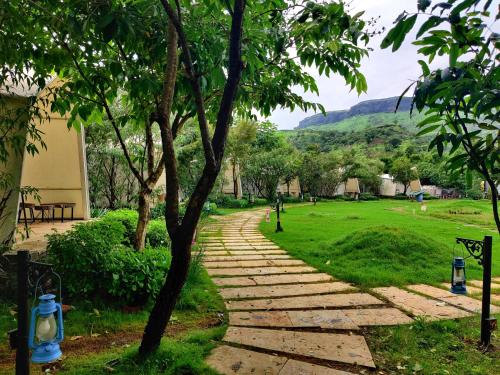 touchwood bliss resort igatpuri
