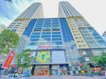 goldcoast premium beachfront apartment