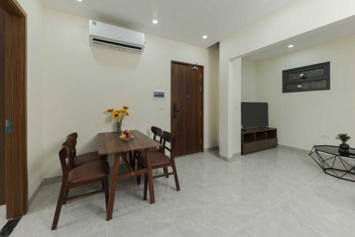 townhouse oak west lake apartment