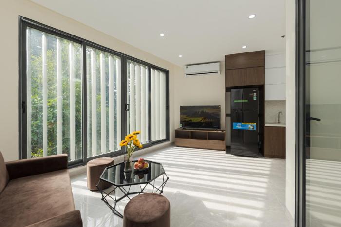 townhouse oak west lake apartment