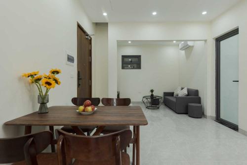 townhouse oak west lake apartment