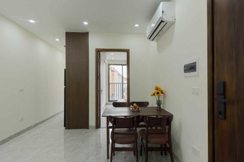 townhouse oak west lake apartment