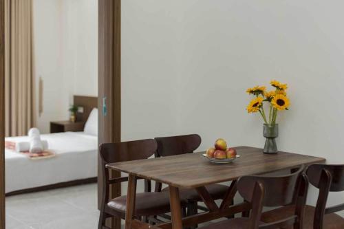 townhouse oak west lake apartment