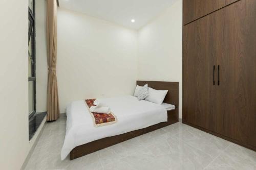 townhouse oak west lake apartment