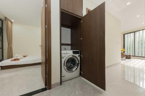 townhouse oak west lake apartment
