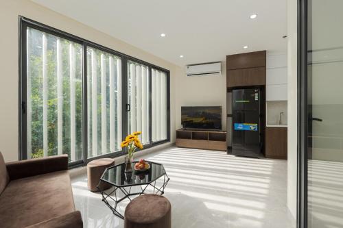 townhouse oak west lake apartment
