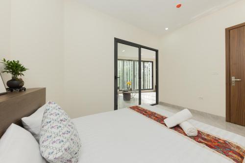 townhouse oak west lake apartment