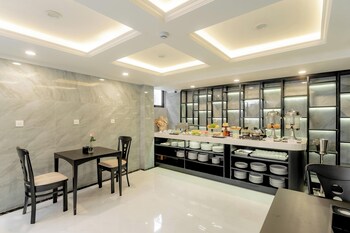 bailey hotel hue