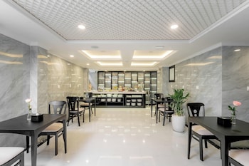 bailey hotel hue