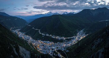 lostvilla deqin meri snow mountain