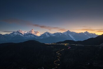 lostvilla deqin meri snow mountain